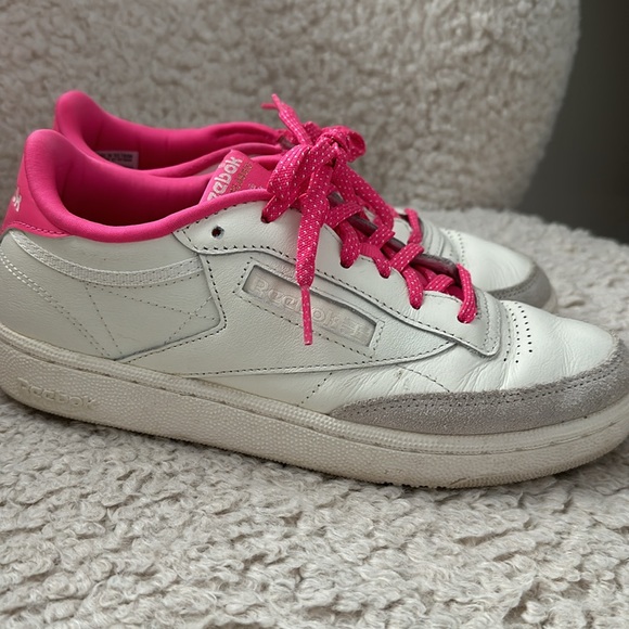 Pink Reebok Shoes - Picture 2 of 6